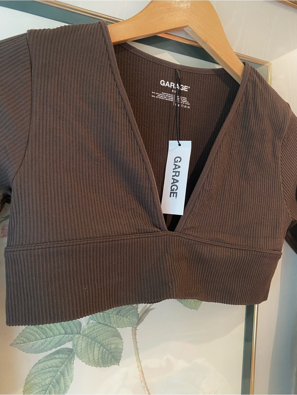 Garage Ribbed V-Neck Crop Top - Brown